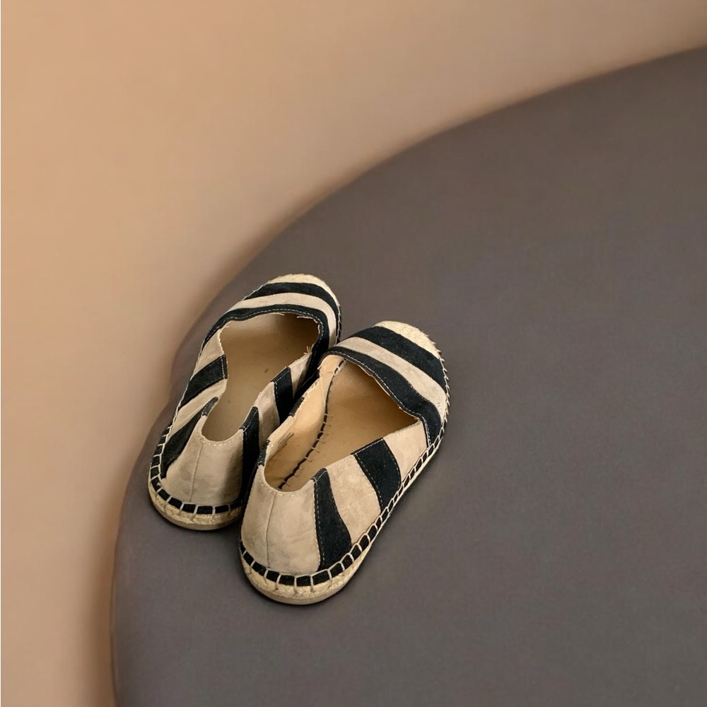 Striped Ellos Espadrille style Women Shoes - Black and Cream